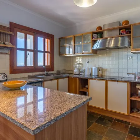 Tabua Villa Ribeira Brava